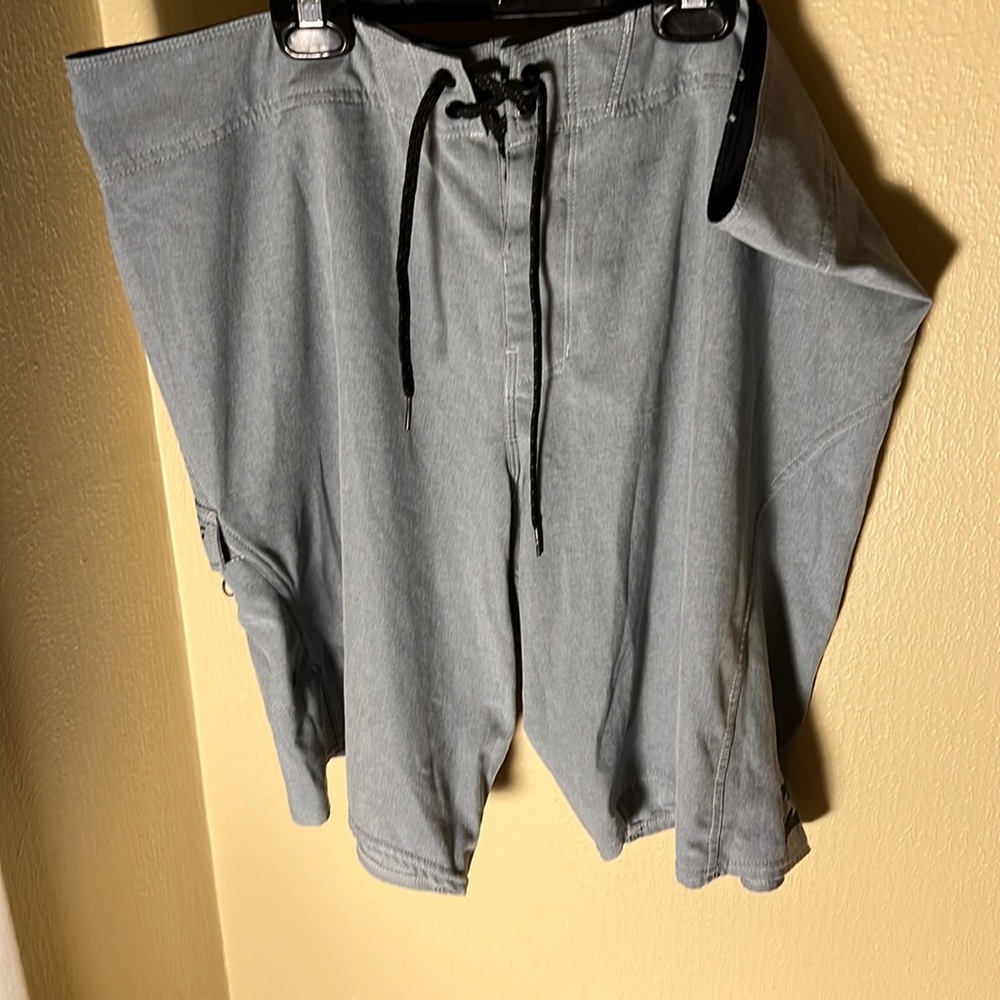Billabong Mens Platinum X Solid Boardshorts Color Gray Size Waist 40” Outseam 20